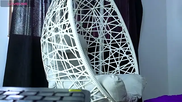 cuteeimy online show from 10-21-25, 05:23