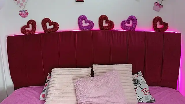 cuteeimy online show from 02-26-26, 07:14