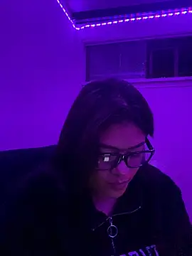 Snapshot of NattashaMore_0719 chatting on 10-13-25, 03:19 NattashaMore 0719 online show from 10-13-25, 03:19