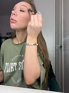 AlysonHuxley  online show from 02-26-26, 01:49