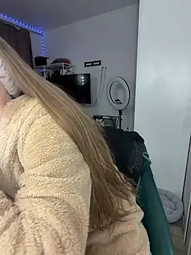 AlysonHuxley  online show from 02-07-26, 01:13