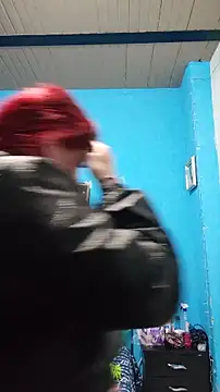 carolinhe  online show from 12-04-25, 09:14