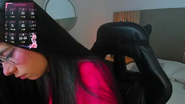 carlina 15 online show from 06-10-26, 12:28
