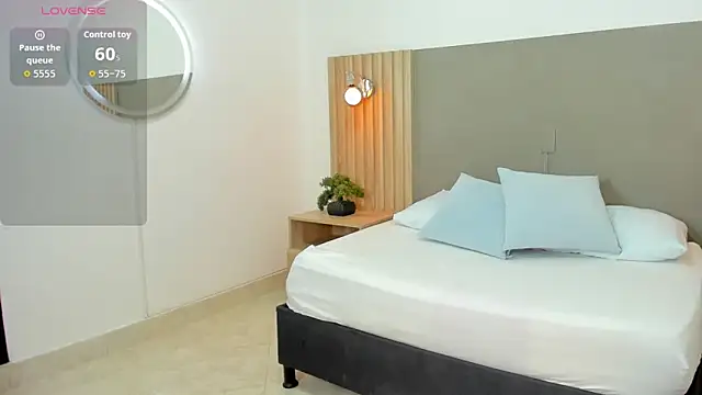 carlina 15 online show from 02-12-26, 01:33