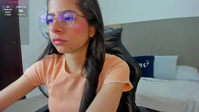 carlina 15 online show from 02-27-26, 12:27