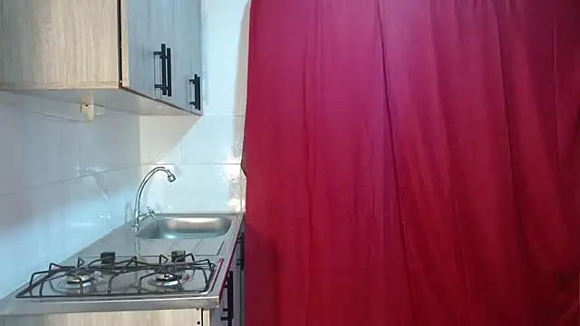 Snapshot of couple_vzl chatting on 09-18-25, 03:42 couple vzl online show from 09-18-25, 03:42