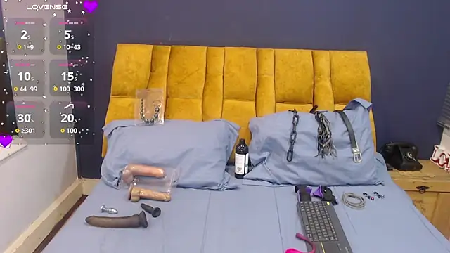 KendraaSimons online show from 10-24-25, 08:52