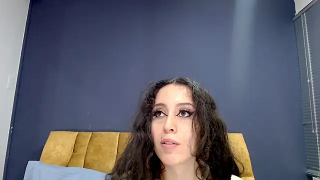 KendraaSimons online show from 10-04-25, 02:07