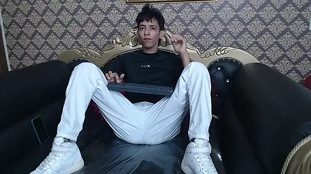 Sebas cat online show from 09-30-25, 08:59