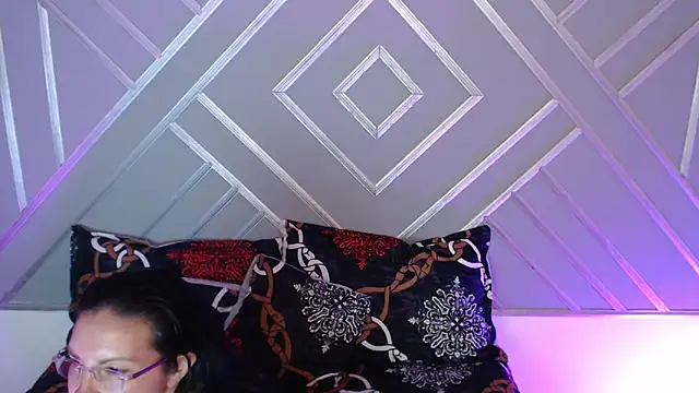 sashabluex online show from 10-04-25, 03:19