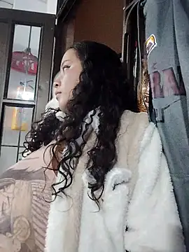 Snapshot of You-sexy-starr chatting on 02-22-26, 01:52 You-sexy-starr online show from 02-22-26, 01:52