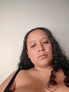 Snapshot of You-sexy-starr chatting on 02-11-26, 01:38 You-sexy-starr online show from 02-11-26, 01:38