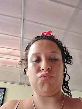 Snapshot of You-sexy-starr chatting on 02-09-26, 07:34 You-sexy-starr online show from 02-09-26, 07:34