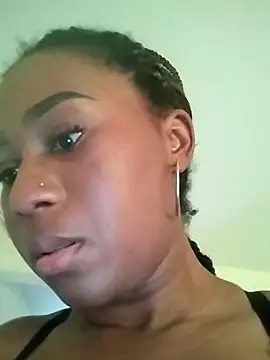 MONIQUE-LAMOUR online show from 05-27-26, 01:29