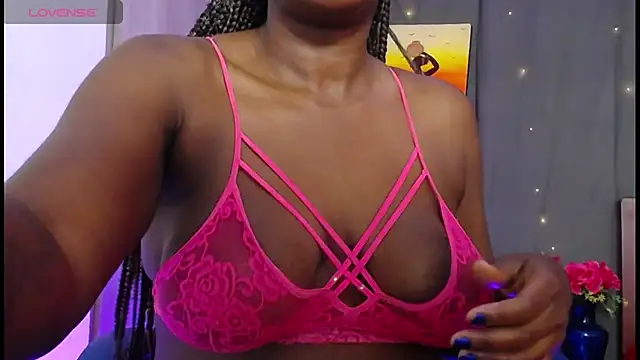 MONIQUE-LAMOUR online show from 05-06-26, 08:18