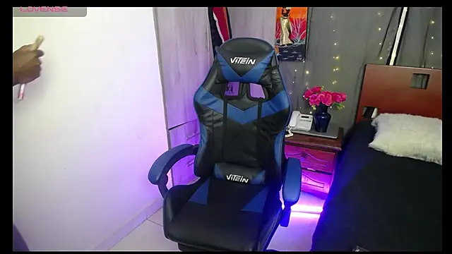 MONIQUE-LAMOUR online show from 03-06-26, 12:27