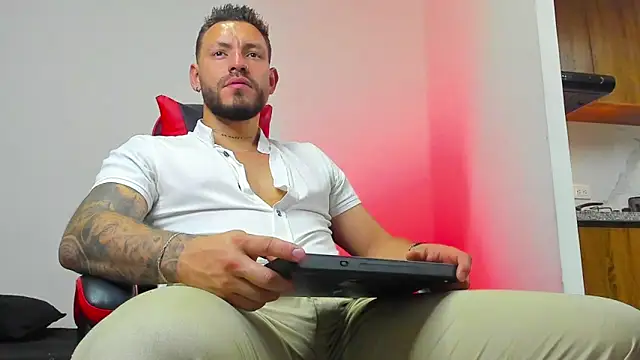 DIMITRI MASTEER online show from 12-21-25, 04:25