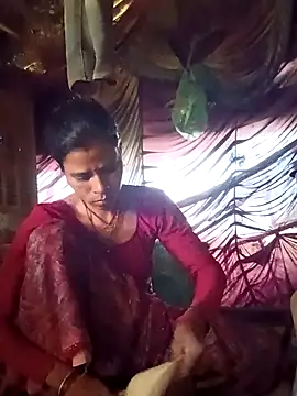 Snapshot of Suhani_sharma1 chatting on 09-11-25, 01:27 Suhani sharma1 online show from 09-11-25, 01:27