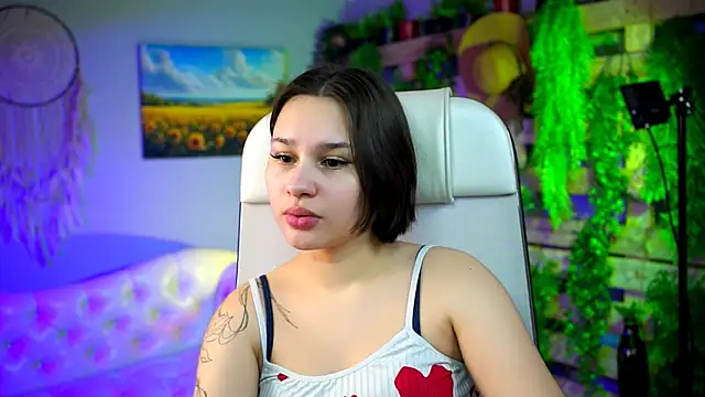 KimClarks  online show from 02-10-26, 02:05