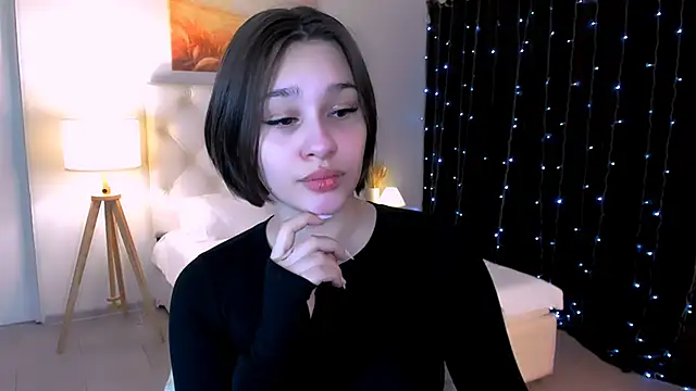 KimClarks  online show from 02-17-26, 04:04