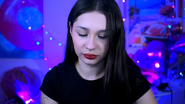 Snapshot of KimClarks_ chatting on 09-19-25, 09:30 KimClarks  online show from 09-19-25, 09:30