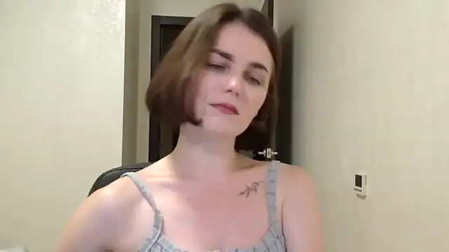Snapshot of Silviaa_a chatting on 06-29-26, 07:02 Silviaa a online show from 06-29-26, 07:02