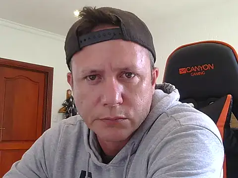 TroyDieselXXX online show from 12-18-25, 08:52