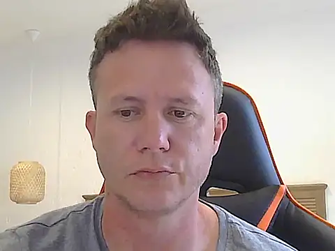 Snapshot of TroyDieselXXX chatting on 10-20-25, 06:37 TroyDieselXXX online show from 10-20-25, 06:37