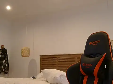 TroyDieselXXX online show from 02-25-26, 08:47