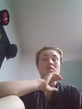 Snapshot of MoonIrene chatting on 10-30-25, 03:53 MoonIrene online show from 10-30-25, 03:53