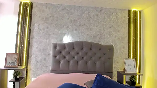 GiannaSlimJB online show from 02-13-26, 07:14