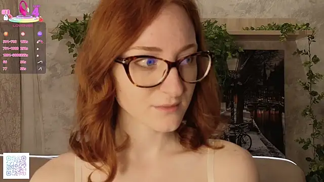 Snapshot of VeronaHascall chatting on 09-16-25, 04:13 VeronaHascall online show from 09-16-25, 04:13