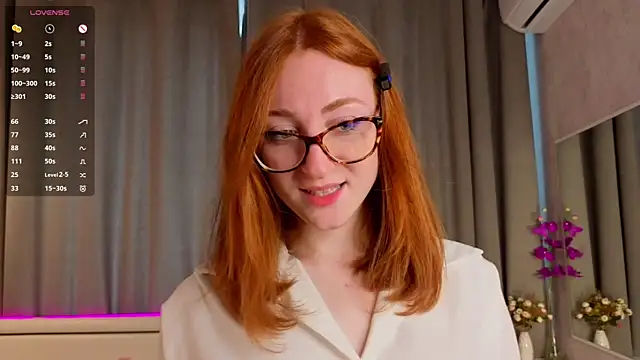 Snapshot of VeronaHascall chatting on 10-06-25, 04:24 VeronaHascall online show from 10-06-25, 04:24