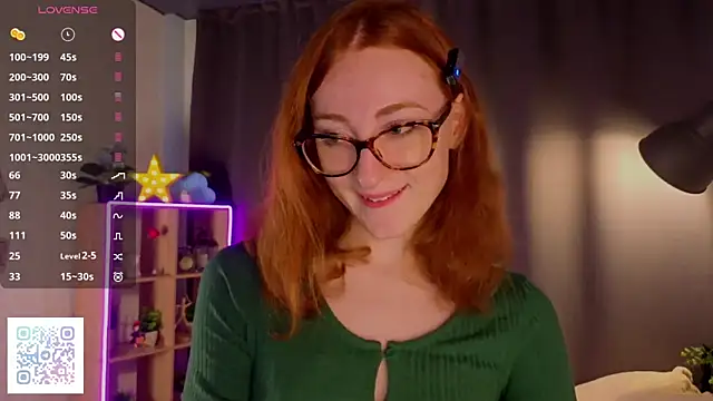 Snapshot of VeronaHascall chatting on 10-21-25, 05:07 VeronaHascall online show from 10-21-25, 05:07