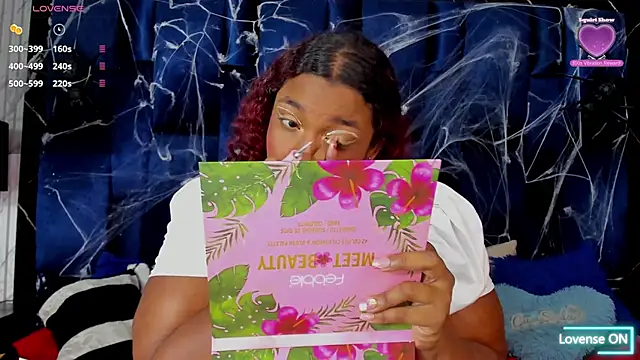 Alaia Gutierrez online show from 10-16-25, 04:37