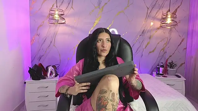 Scaarlettfox online show from 12-18-25, 03:11