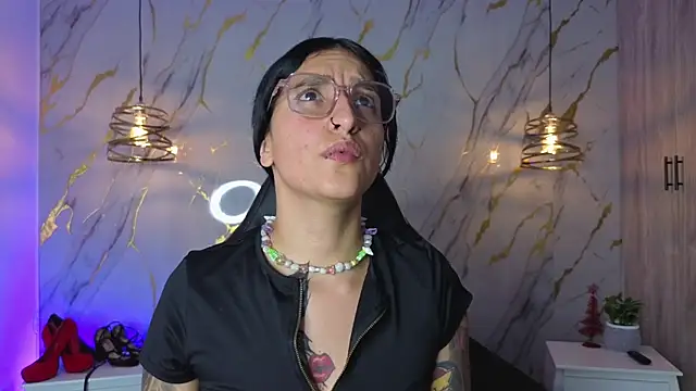 Scaarlettfox online show from 04-02-26, 04:57