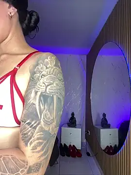 Scaarlettfox online show from 10-06-25, 07:58