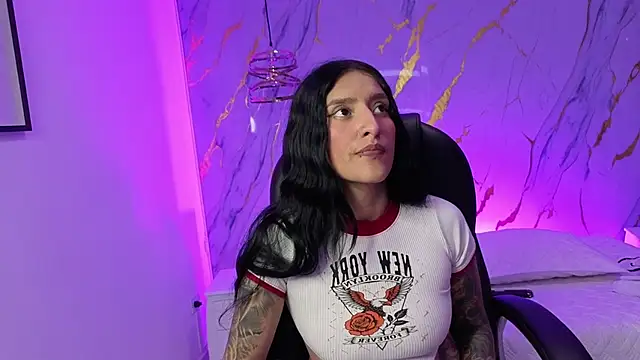 Scaarlettfox online show from 11-30-25, 07:47