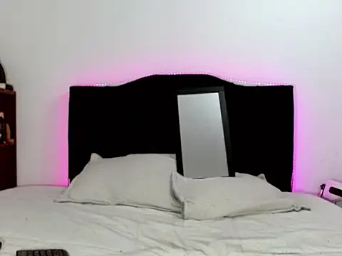 x isabella x online show from 11-07-25, 01:43