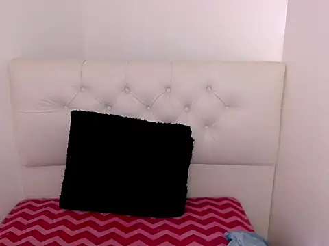 x isabella x online show from 08-04-26, 08:35