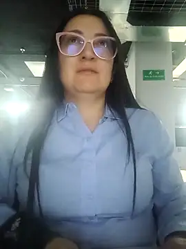 Snapshot of Romina693 chatting on 10-02-25, 06:28 Romina693 online show from 10-02-25, 06:28