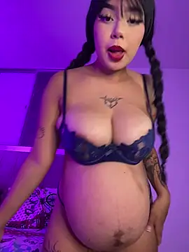 lucialauper  online show from 12-21-25, 12:35