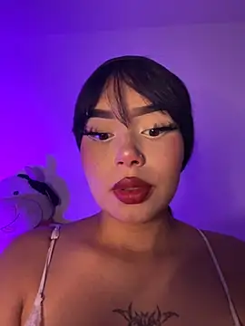 lucialauper  online show from 10-18-25, 02:24