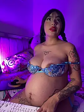 lucialauper  online show from 11-29-25, 11:27