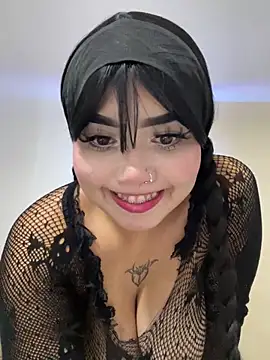 lucialauper  online show from 06-19-26, 02:28