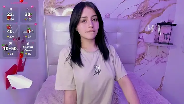 Anna Blade  online show from 04-13-26, 03:27