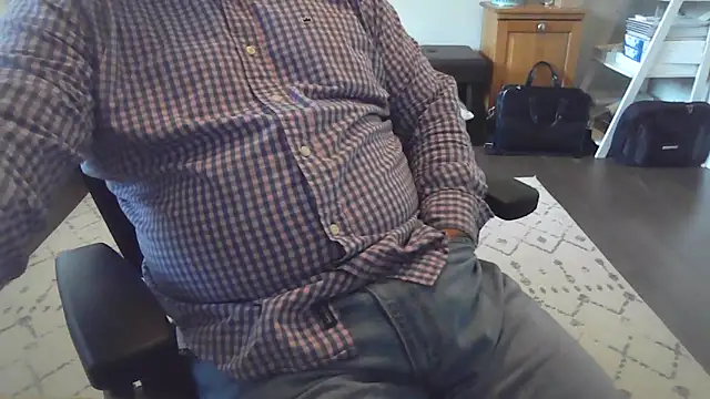 cyclone1212 online show from 10-31-25, 12:24