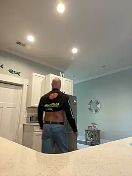 cyclone1212 online show from 11-16-25, 01:16