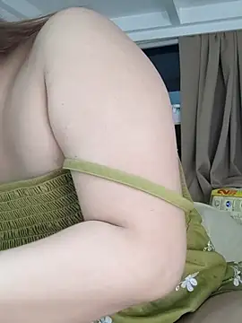 Sweetheart Claire online show from 11-28-25, 10:48